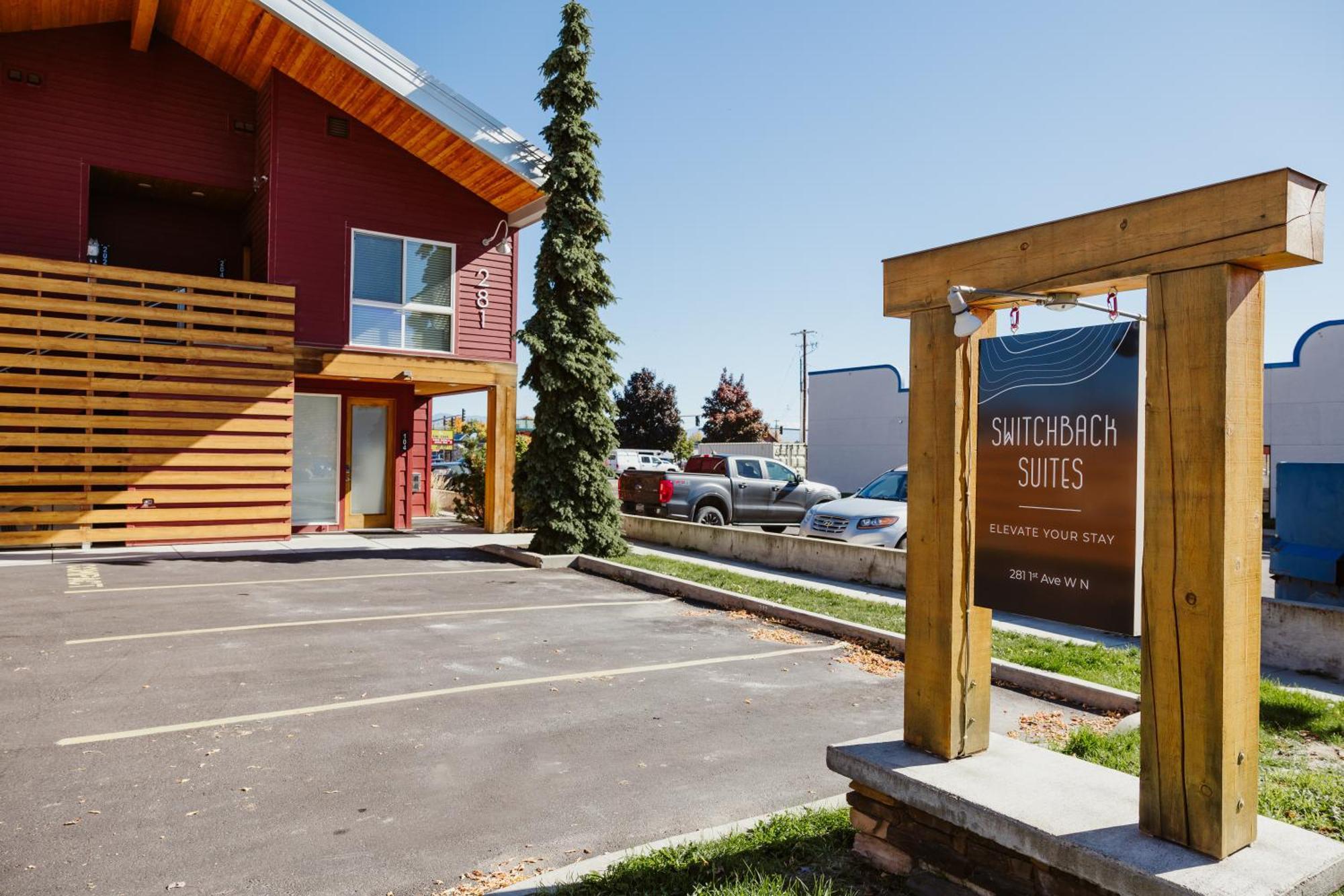 Mt Merritt At Switchback Suites カリスペル エクステリア 写真